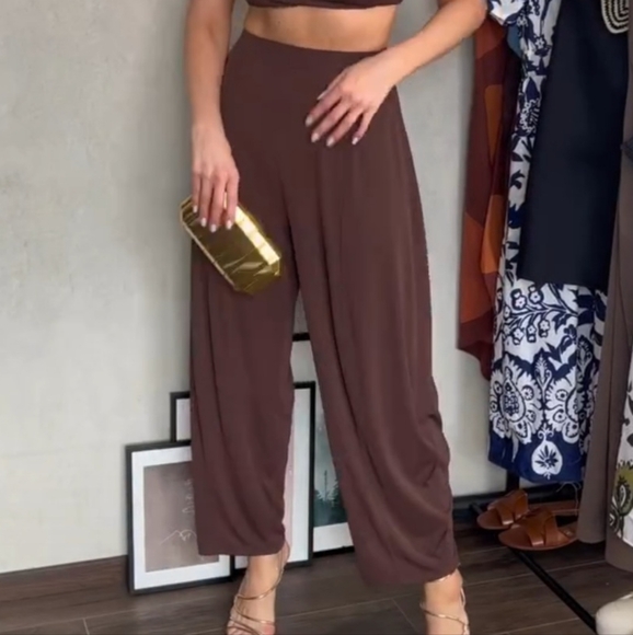 Chocolate Ensemble - Picture 4 of 5